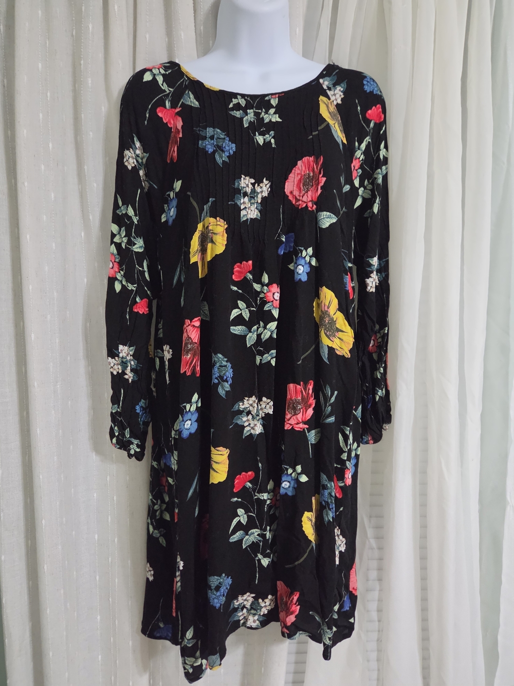 Old Navy Black Floral Long-Sleeve Cold Shoulder Dress
